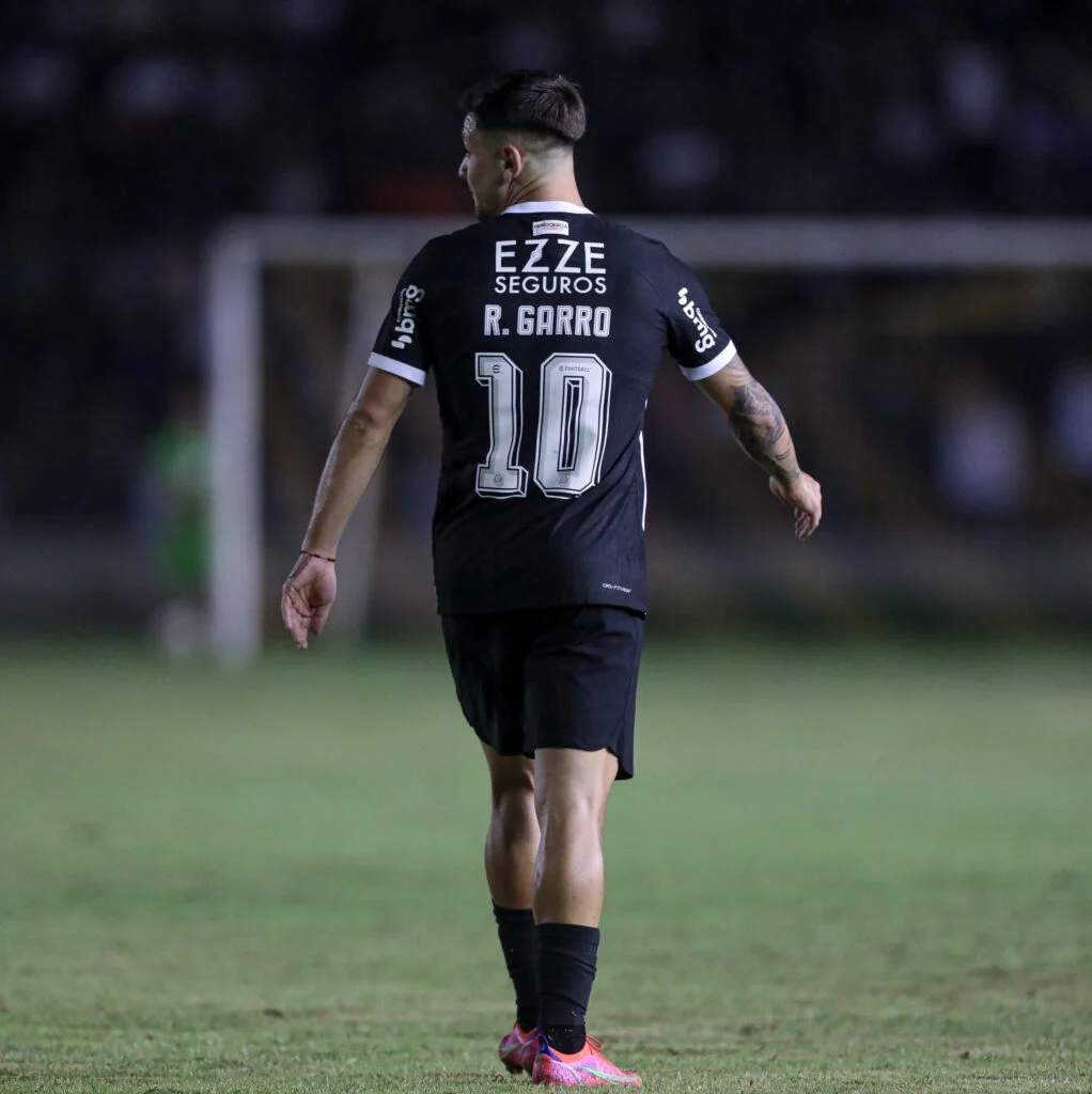 Rodrigo-Garro-cartoes-vermelhos-em-expulsoes-do-Corinthians