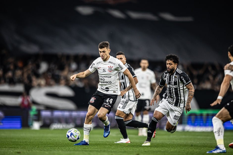 gabriel_moscardo_durante_jogo_do_corinthians_9clu